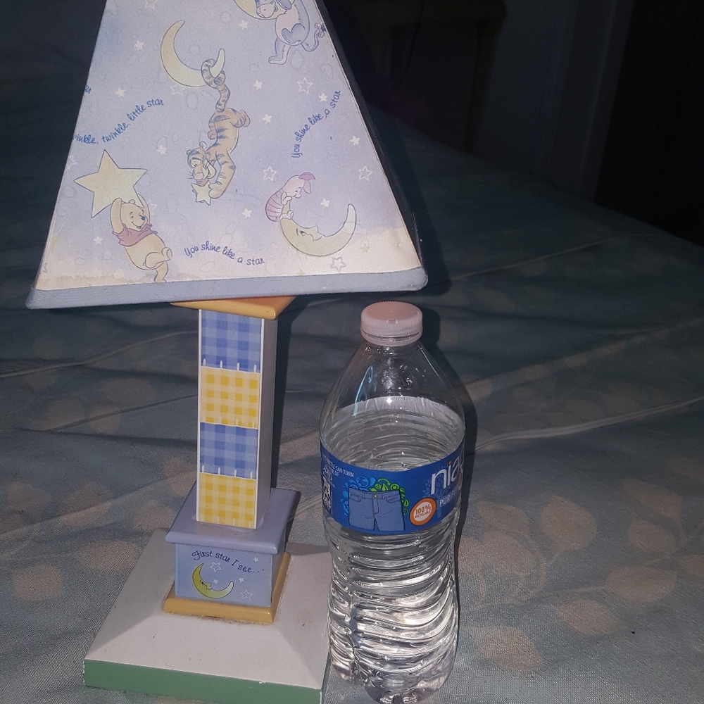 Winne the Poo minni nigtht light  original disney